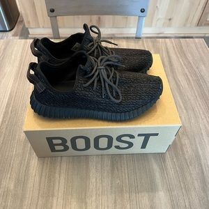 Yeezy 350 Pirate Black 2023 - Size 12